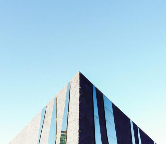 Minimalist Photography by JordiOnly / 4644