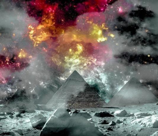 Surreal Collage by Mohamed Sobeha / Artist 1050