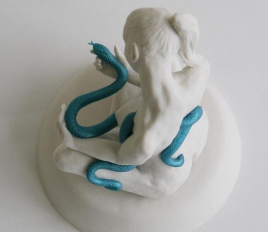 Porcelain Sculpture by Kamilla Sajetz Mathisen / 11021