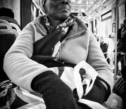 People Photography by Guillaume Adam / 8793